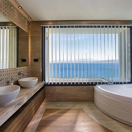 Readhostprofile Before Request! # Luxury 6-bedroom In With Pool Appartement