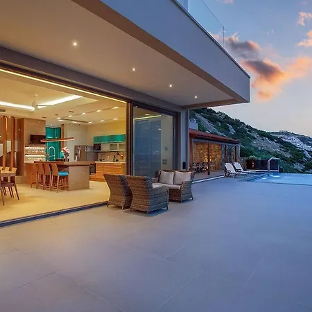 Apartament Readhostprofile Before Request! # Luxury 6-bedroom In With Pool